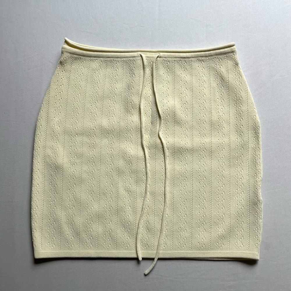 NWOT MISTRESS ROCKS cream stretchy pointelle knit elastic waist mini skirt